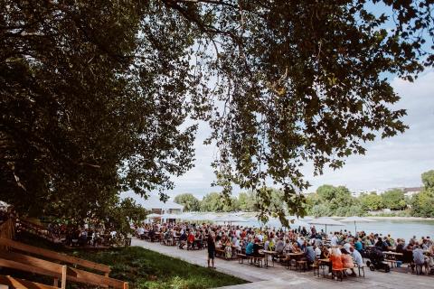 Das Festival lebt vom besonderen Flair am Rhein.