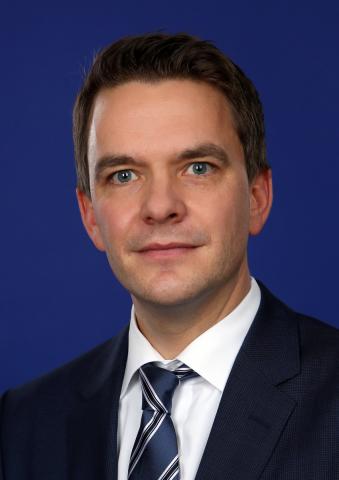 Dr. Tibor Müller