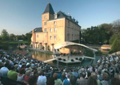 Schloss_Buehne
